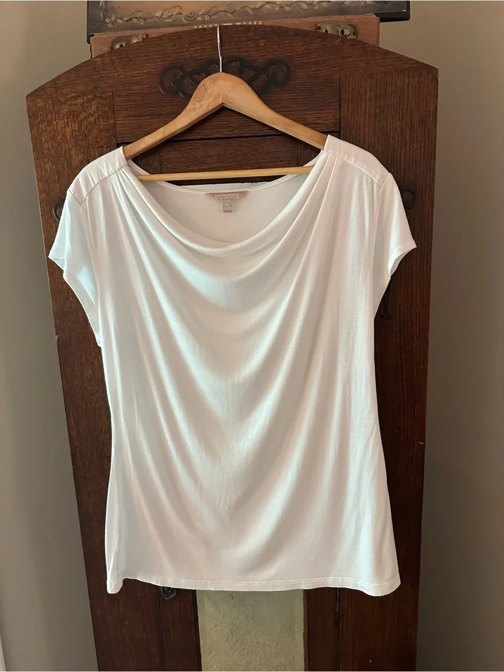 Banana Republic Draped Cowl Neck Short Sleeve Top in White Size XL - Picture 2 of 4